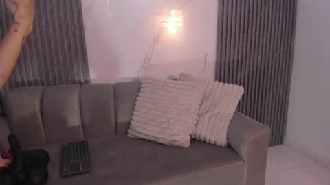 Snapshot of isabeljohnson chatting on 07/03/26, 04:13 Isabel online show from 07/03/26, 04:13