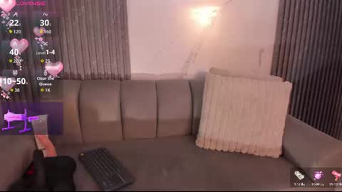 Snapshot of isabeljohnson chatting on 07/15/26, 03:06 Isabel online show from 07/15/26, 03:06