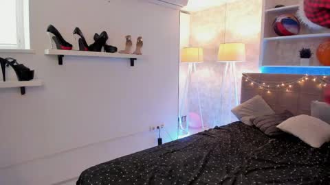 IsabelKiss online show from 03/30/26, 06:25