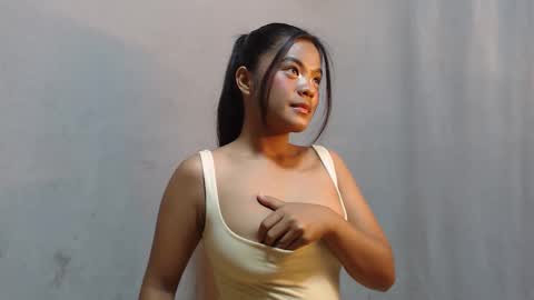 Isabell online show from 05/27/26, 08:50