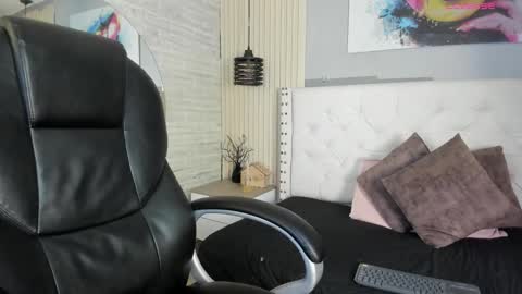 Isa online show from 02/18/26, 08:27