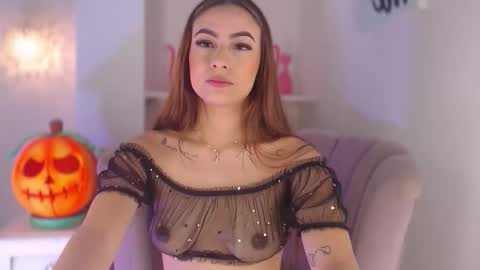 Isa  online show from 10/24/25, 03:08