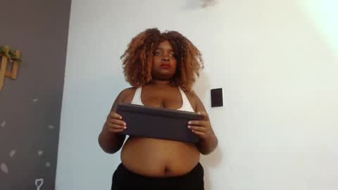 ISABELLA online show from 10/15/25, 10:37