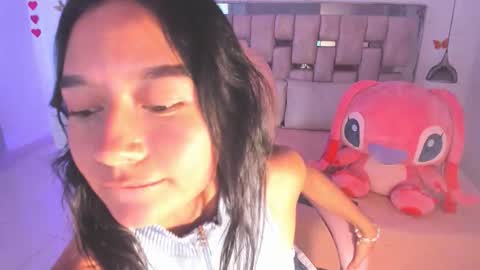 isabella_castillo_ online show from 03/12/26, 10:05