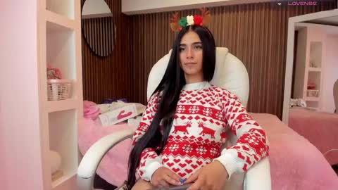Isabella Cooper online show from 12/08/24, 11:29