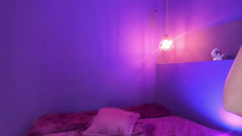 isabella_crofts online show from 02/11/26, 03:00