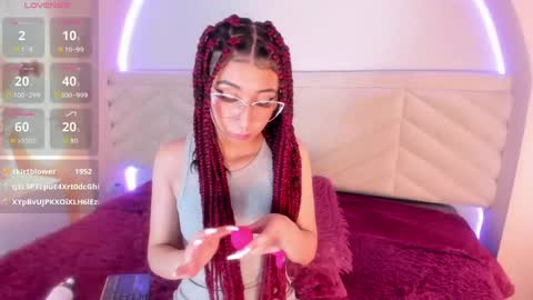 isabella_crofts online show from 04/28/26, 03:11