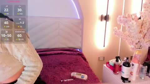 isabella_crofts online show from 05/07/26, 03:01