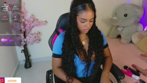 Snapshot of isabella_evon chatting on 07/12/26, 04:03 Isabella-Rodriguez online show from 07/12/26, 04:03
