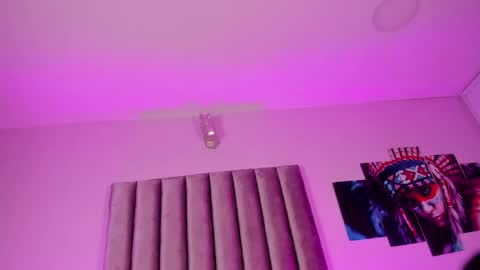   online show from 04/22/26, 05:21