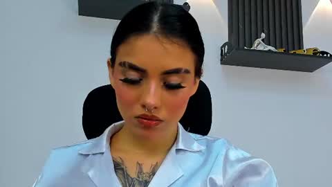 Snapshot of isabella_hv chatting on 07/21/26, 09:06 ISABELLA online show from 07/21/26, 09:06