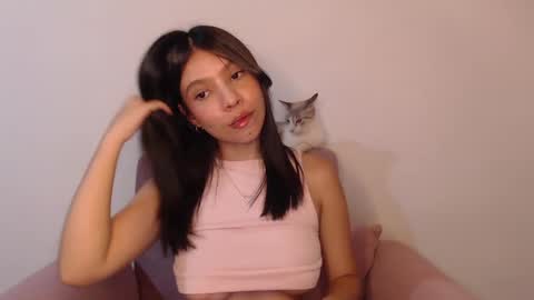 Snapshot of isabella_jones9 chatting on 12/10/24, 01:32 ISABELLA online show from 12/10/24, 01:32