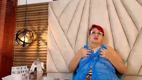 isabella_luxet online show from 06/11/26, 02:15