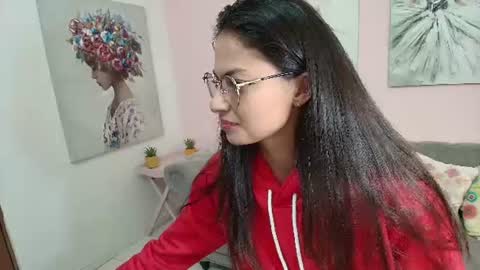 Snapshot of isabella_moen chatting on 06/22/26, 08:06 Isa online show from 06/22/26, 08:06