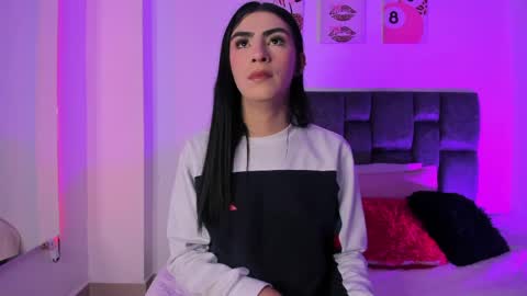 Isabella Moon9 online show from 03/26/26, 12:11