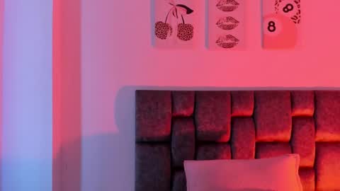 Isabella Moon9 online show from 03/28/26, 12:05