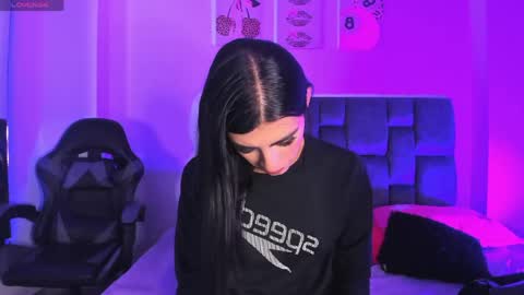 Isabella Moon9 online show from 04/24/26, 11:56