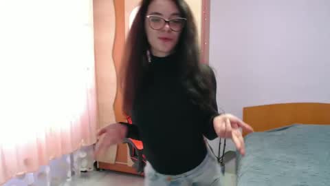 Bella online show from 02/18/25, 10:05