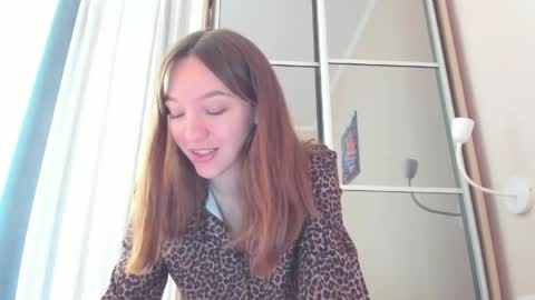 Snapshot of isabella_noir88 chatting on 05/31/26, 10:33 Isabella Noir online show from 05/31/26, 10:33
