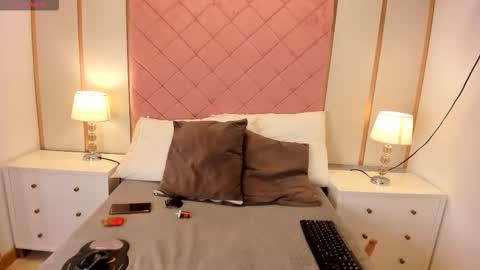 Isabella online show from 03/02/26, 04:36