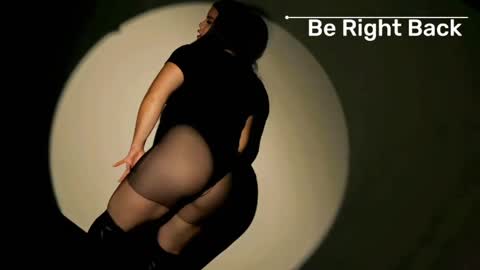 Isabella White online show from 04/18/26, 07:58