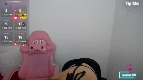 Snapshot of isabella_wish1 chatting on 10/10/25, 02:05 isabella_wish1 online show from 10/10/25, 02:05