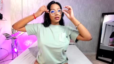 isabella zc online show from 02/10/25, 11:36