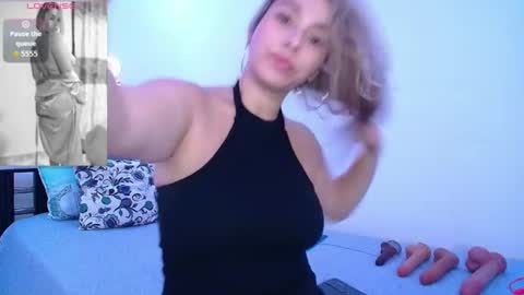 isabellaa_smith03 online show from 07/18/26, 01:21