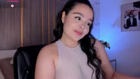 Snapshot of isabellaalen chatting on 07/09/26, 02:26 Isabella online show from 07/09/26, 02:26