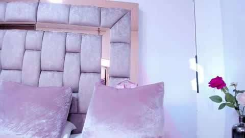 Isabella  online show from 03/16/26, 08:24