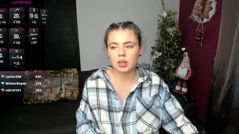 Snapshot of isabellabler chatting on 12/23/24, 01:03 isabellabler online show from 12/23/24, 01:03