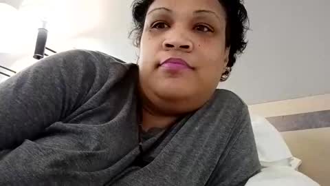 Isabella online show from 02/24/26, 09:02