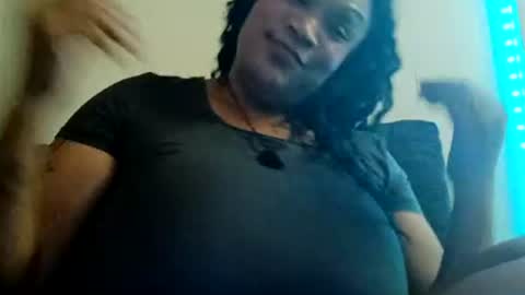 Snapshot of isabellacloverlove chatting on 07/20/26, 05:44 Isabella online show from 07/20/26, 05:44