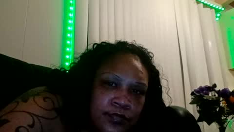 Snapshot of isabellacloverlove chatting on 08/08/26, 07:32 Isabella online show from 08/08/26, 07:32