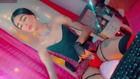 isabellagirs online show from 11/30/25, 06:17