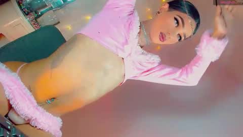 isabellagirs online show from 02/05/26, 05:12