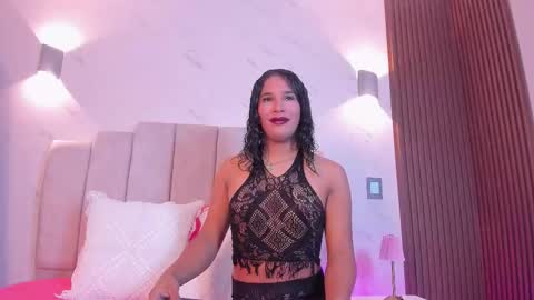 Isabella online show from 11/09/25, 08:07