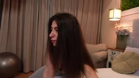 IsabellaMyst online show from 05/22/26, 08:03