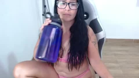 Isa online show from 04/19/26, 09:39