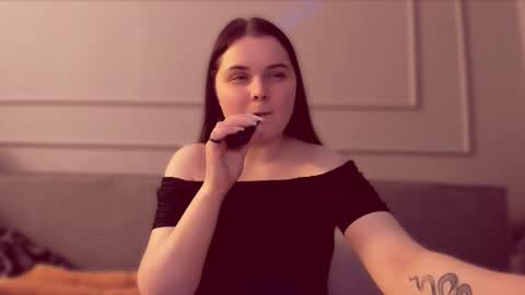 Snapshot of isabellaprincess21 chatting on 10/17/25, 09:17 Isabella online show from 10/17/25, 09:17