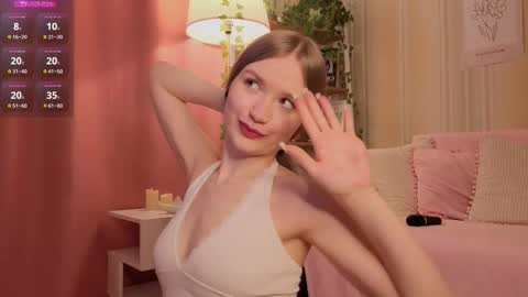 Bella online show from 09/15/25, 04:34