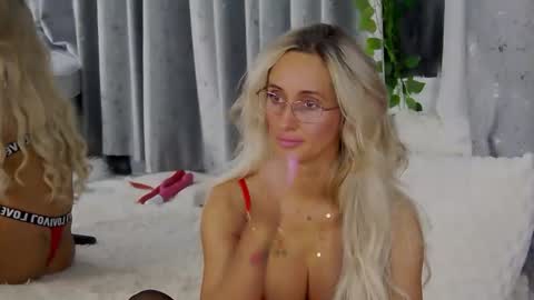 IsabelleEthan online show from 11/14/25, 02:32