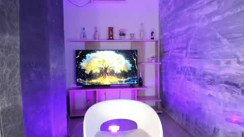 Isa online show from 02/20/25, 04:46