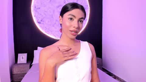 Isa online show from 03/05/25, 10:21