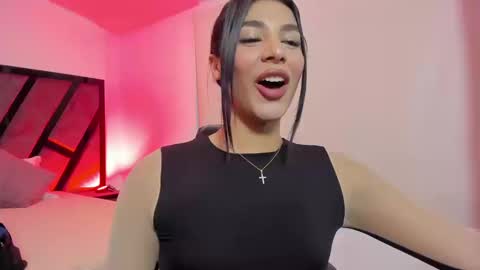 Isa online show from 09/08/25, 10:53