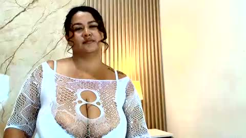 IsabellMendez online show from 07/24/26, 10:30