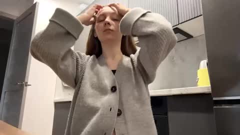 Snapshot of isabelvonseeger chatting on 04/21/26, 12:11 I am Maxine ntmu online show from 04/21/26, 12:11