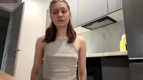 Snapshot of isabelvonseeger chatting on 04/30/26, 01:50 I am Maxine ntmu online show from 04/30/26, 01:50