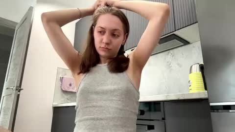 Snapshot of isabelvonseeger chatting on 05/06/26, 12:21 I am Maxine ntmu online show from 05/06/26, 12:21