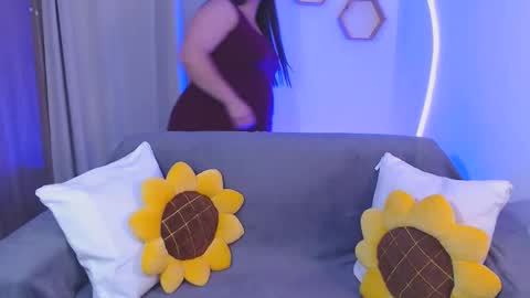 Isa online show from 03/21/26, 11:48